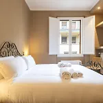 Luxury Bridge Apartment