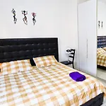 Milla Apartment In Art Deco Villa