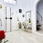 Milla Apartment In Art Deco Villa