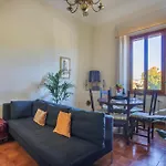 Oltrarno Tasso Apartment In Florence