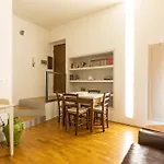 Ponte Vecchio Luxury Retreat