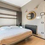 Ponte Vecchio Rooftop Terrace With Private Heated Jacuzzi