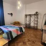 Bibi\'S House