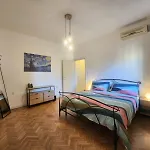 Bibi\'S House
