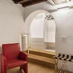 Appartamento Palazzo Bardi Apartments N 2