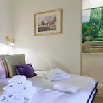 Oltrarno Elegant Apartment