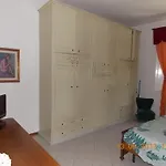 Il Gatto Con Gli Stivali - Affittacamere