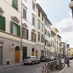 Two-Bedroom Close To Mercato Centrale