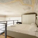 Two-Bedroom Close To Mercato Centrale