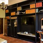 Palazzo Gallery - The Tuscan Collection