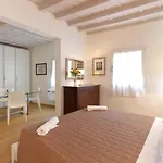 Relais Martinez Florence