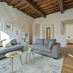Apartments Florence - Oltrarno Elegance