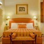 La Casa Del Garbo - Luxury Rooms & Suite