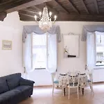 Keys Of Florence - Vigna Nuova 1