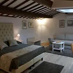 Elisa Guest House