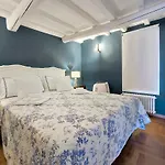 Lovely Mini Suite