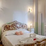 Renaissance Florence Apartment