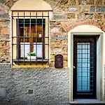 Pignone Apartment