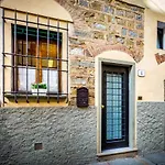 Pignone Apartment