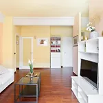 Gavinana Apartment By Mmega