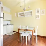Gavinana Apartment By Mmega