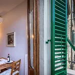 Classic Tuscany Apartments By Mmega