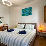 Sant\'Ambrogio Charming Flat