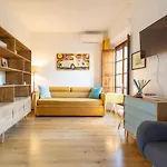 Sant\'Ambrogio Charming Flat