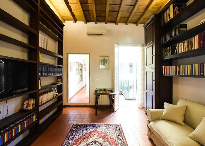 Casa Ghibellina - City Center With Outdoor Space!