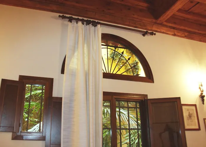 Casa Del Vescovo