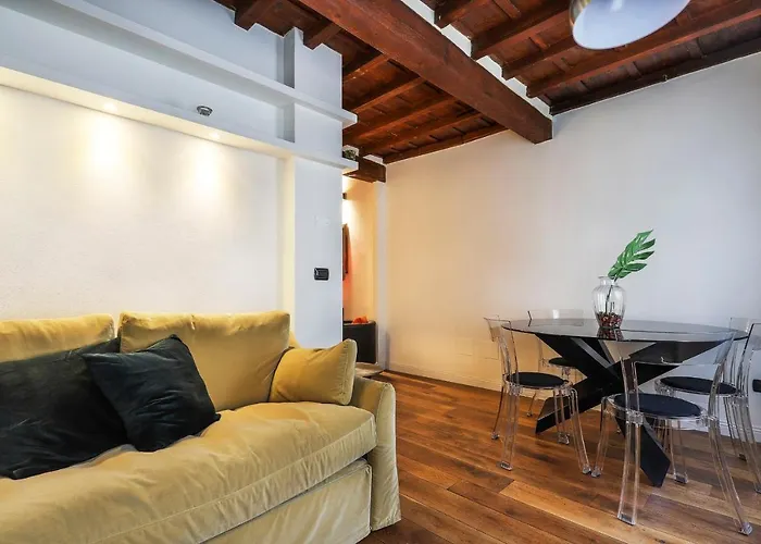 Signoria Stylish Suite In Florence