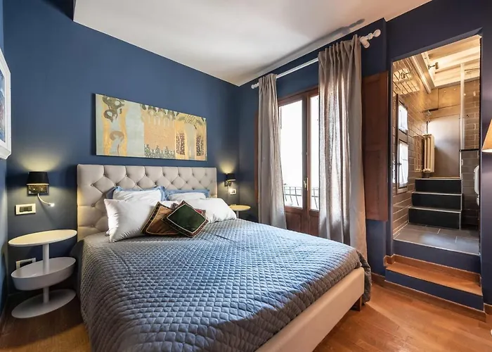 HEART OF FLORENCE Pitti 2 Bed-Apartment