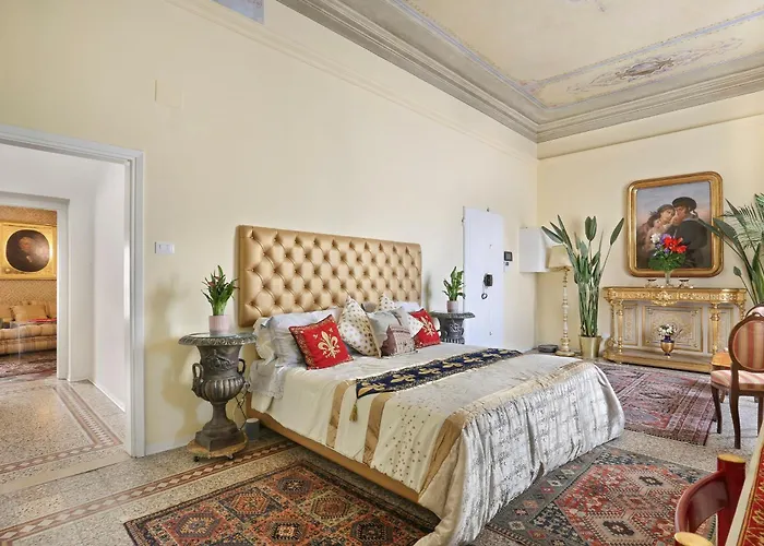 LULLABY suite near Palazzo Vecchio&Piazza Signoria-hosted by Sweetstay