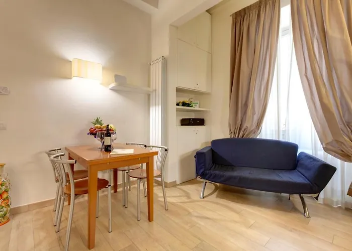Bargello Art Apartment