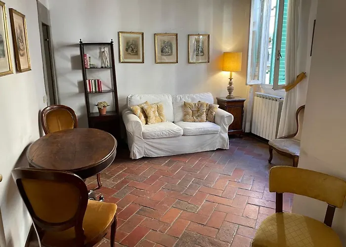 Florence Medici Apartment