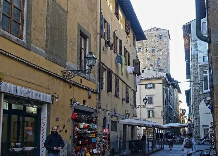 Piazza Salvemini Elegant
