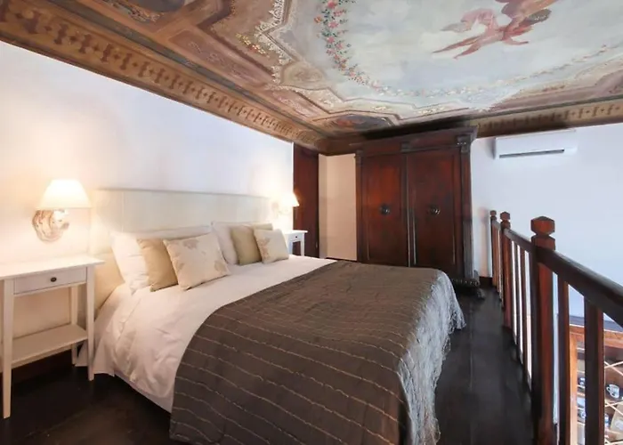 Lux Palace Prime