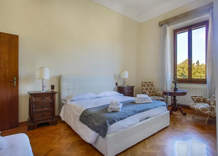 Oltrarno Tasso Apartment In Florence