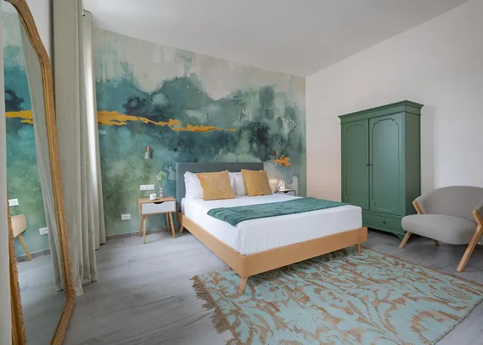 Via Pollaiolo, 55 - Florence Charming Apartments - Comfort E Stile A 350Mt Dal Tram! First Floor With Elevator And Car Places On Street