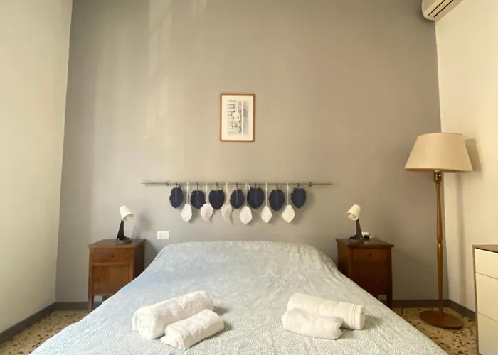 Florentia House
