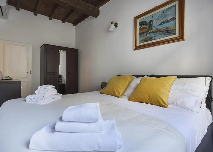 Family Apartment In Oltrarno Florence