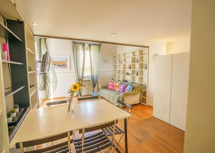 Pretty Apartment Alfani