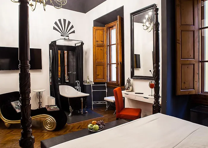Palazzo Gallery - The Tuscan Collection