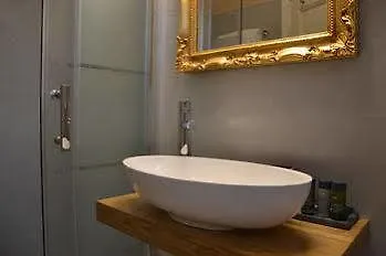 Hotel Villa Agape - Art Hotel In Florence