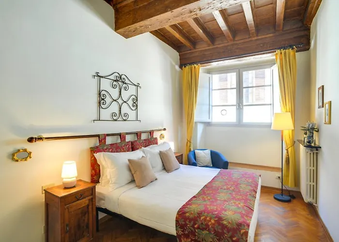 Palazzo Spinelli Charm Apartment