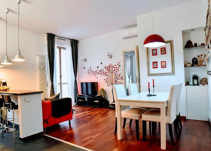 The Red Suite In Florence With Free Parking