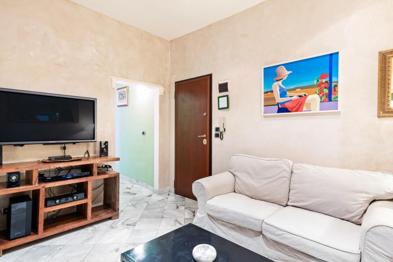 Pergola Theater Apartment Florence