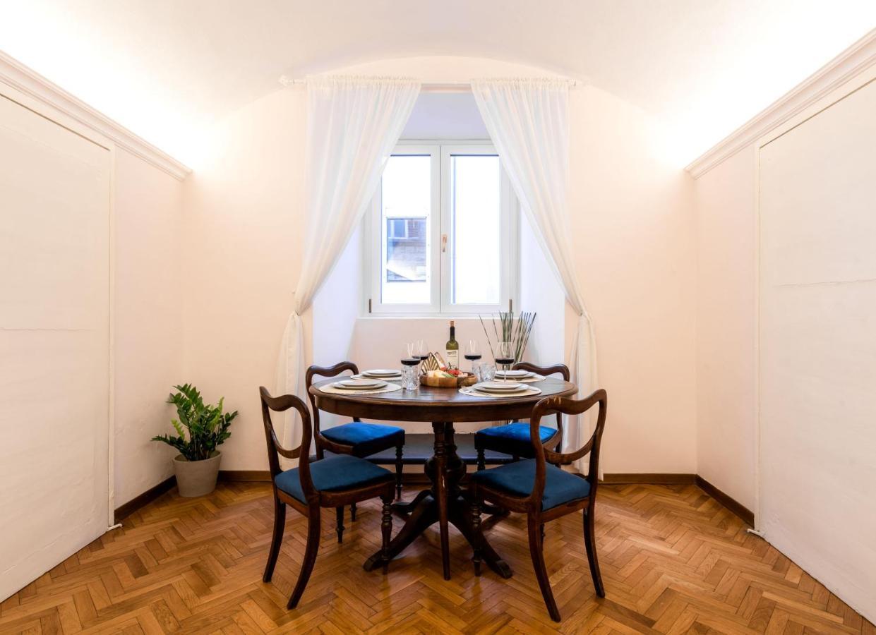 Historic Center! Charming Traditional Florentine Building - Ac,wifi - By Likehomeflorence Apartment *