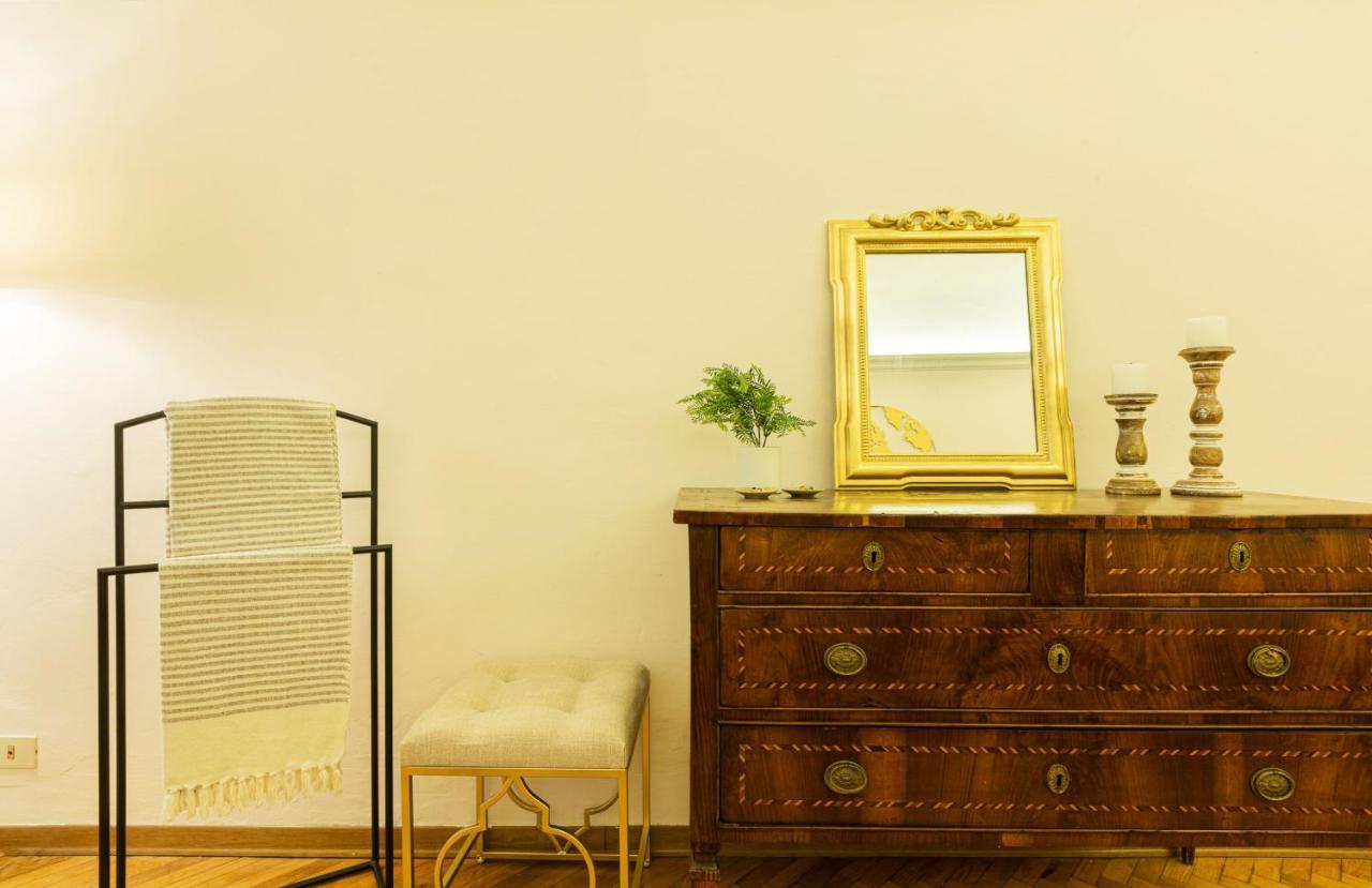 Apartment Historic Center! Charming Traditional Florentine Building - Ac,wifi - By Likehomeflorence
