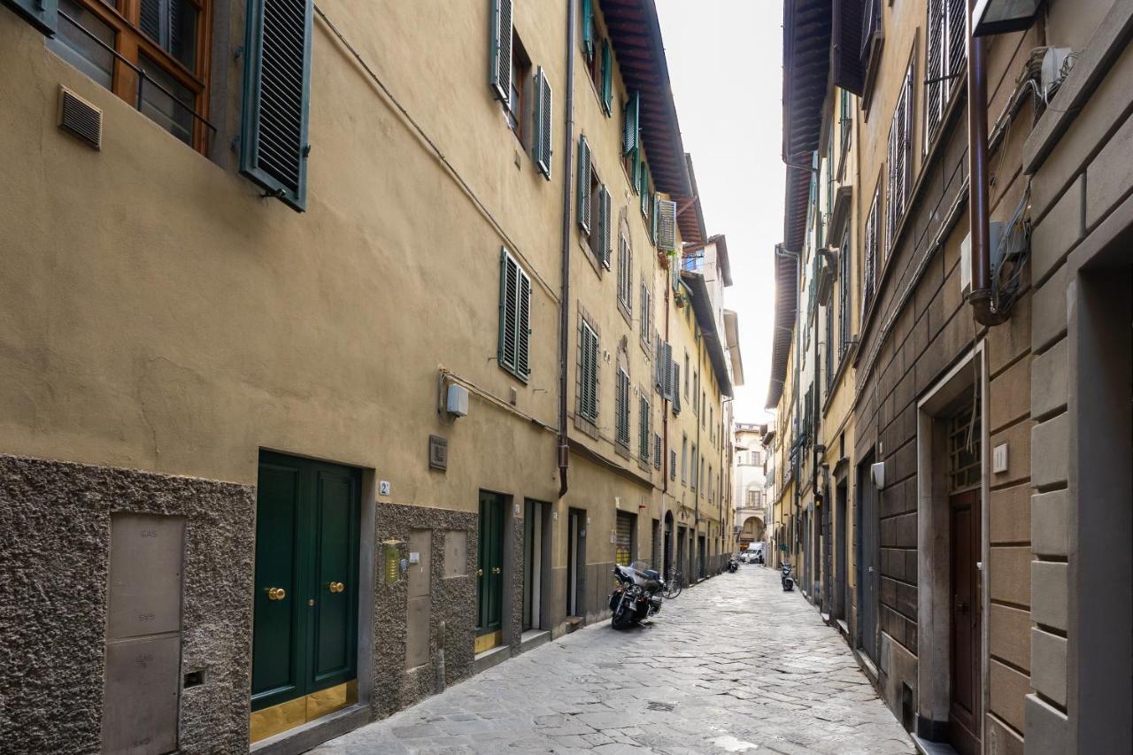 Novella Goldoni Suite-by Concierge Florence
